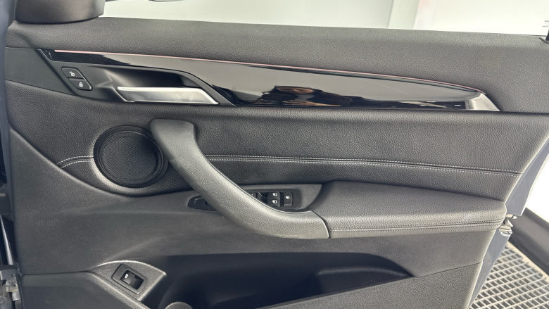 BMW X1 xDrive 20i xLine 5dr Step Auto Petrol Estate